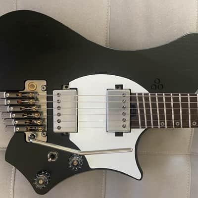 GOC Satya Tremolo Headless Guitar image 3