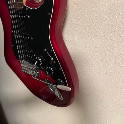 Fender FSR Player II Stratocaster HSS 2025 - Present - Candy Red Burst image 3