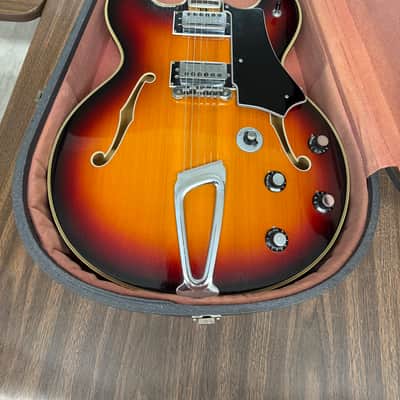 1960s Wurlitzer Hollow Body guitar with case Welson 7730 1967 - Sunburst image 1