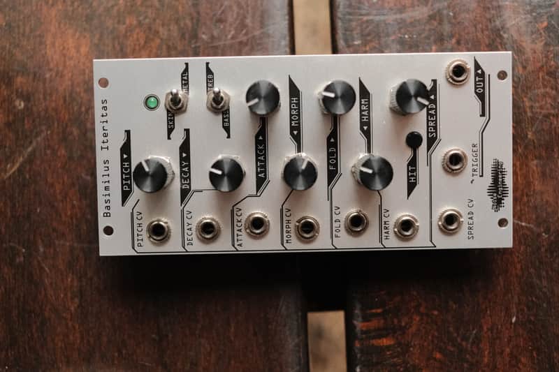 Noise Engineering Basimilus Iteritas 2015 - 2019 - Silver image 1