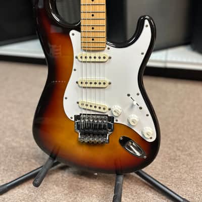 Fender Stratocaster ST-557 1989 MIJ - Sunburst image 2