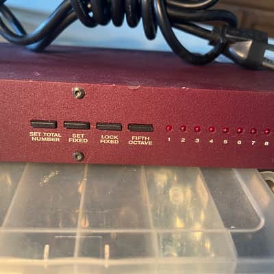 Sabine FBX-1020 Feedback Exterminator with IEC power cord and rack mount bolts/washers. image 3