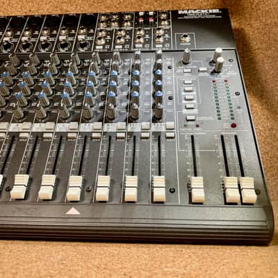 Mackie 1402-VLZ Pro 14-Channel Mic / Line Mixer  – Warranty image 3