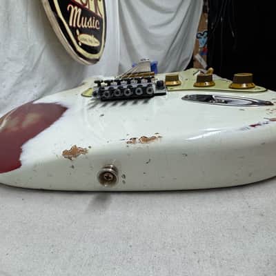Fender USA Custom Shop Limited Edition White Lightning Stratocaster FR HSS 22 Guitar with COA + Case 2023 - Olympic White top / Candy Apple Red bottom / Rosewood fingerboard image 19