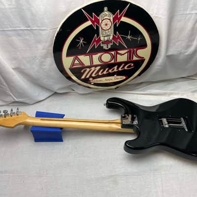 Fender American Standard Stratocaster Guitar 1993 - Black / Maple neck image 16