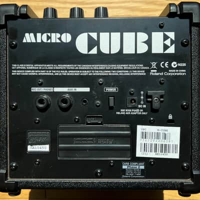 Roland Micro Cube 2-Watt 1x5" Guitar Combo 2004 - 2014 - Black image 3