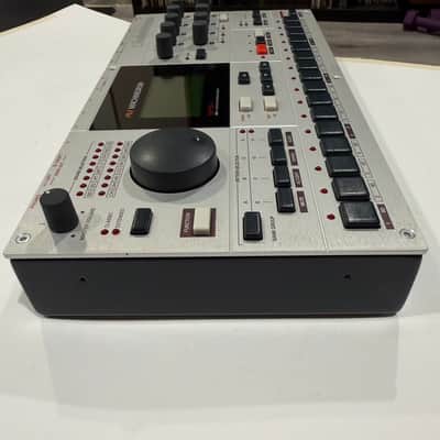 Elektron Machinedrum SPS-1 MKII 2007 - 2010 - Silver image 9