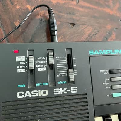 Casio SK-5 32-Key  Sampling Keyboard 1980s - Black image 4