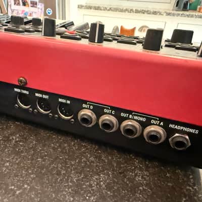 Nord Lead 3 49-Key 24-Voice Polyphonic Synthesizer 2002 - 2007 - Red image 9