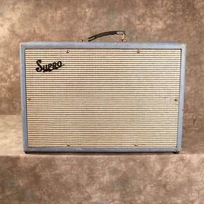 Supro Model 24 18-Watt 1x12" Guitar Combo with Tremolo