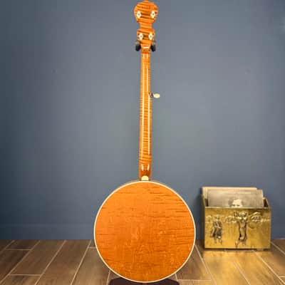 Deering Calico 5-String Banjo Demo image 4