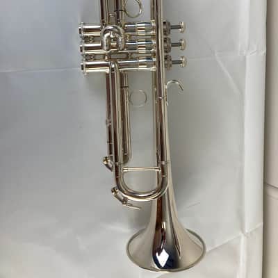 Getzen 907S Eterna Proteus Bb Trumpet – Silver Plated – Professional Model – Like New – w/ Case SM#3655 image 7