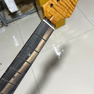 round-end stainless steel AAAA 22frets roasted flame Maple 22fret Roasted flame Maple Electric guitar neck Ebony fingerboard。suhr image 1