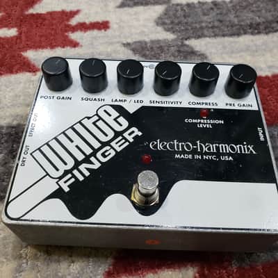 レア旧筐体 Electro-Harmonix WHITE FINGER レア旧筐体 Electro-Harmonix WHITE FINGER White Finger - Electro
