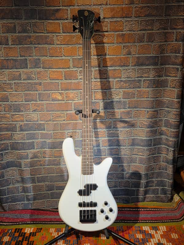 Spector Performer 4