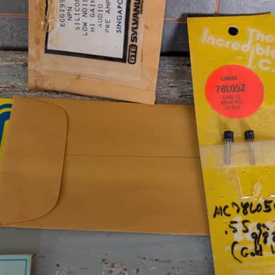 Vintage NOS Transistor Component Lot image 5