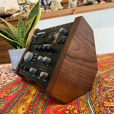 Analog Heat mk1/mk2/FX wood side panels (100% walnut ) image 3
