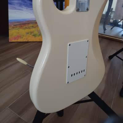 Fender JV Modified '60s Stratocaster 2022 - 2024 - Olympic White image 8
