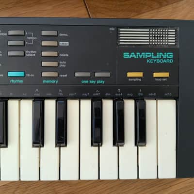 Casio SK-1 32-Key Sampling Keyboard w/bag image 2