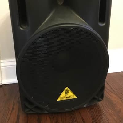 Behringer Eurolive B212D 550-Watt 12" Powered Speaker