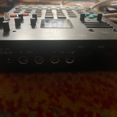 Sonicware SmplTrek Portable Production Sampler 2022 - Present - Black image 2