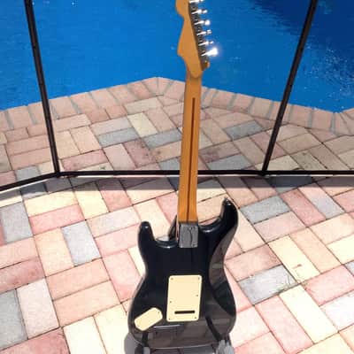 Fender Roland Ready Strat 2007-2008 w/Acoustic Pickup - Jet-Black imagen 3