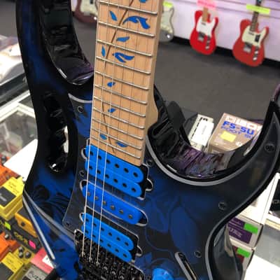 Ibanez Steve Vai Signature Premium Series Jem77 Blue Floral, Maple Fingerboard with Gigbag image 6