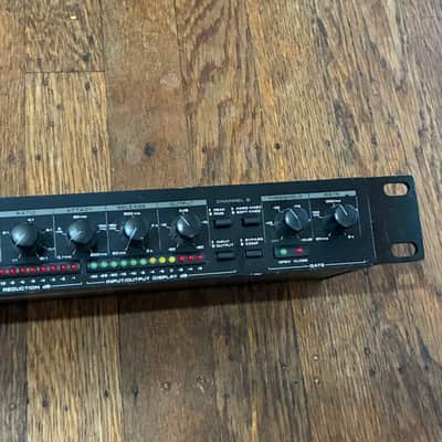 Alesis 3630 Dual-Channel Compressor / Limiter with Gate 1990s - Black image 3