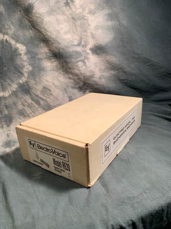 Electro-Voice RE20 Cardioid Dynamic Microphone Gray image 1