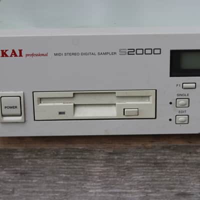 Akai S2000 MIDI Stereo Digital Sampler 1995 - White image 2