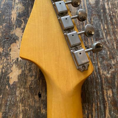 Fender Japan Jazzmaster 1966 Reissue MIJ JD-Serial 2016 Three Tone Sunburst image 13