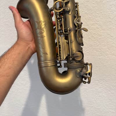 LA Sax Big Lip Professional Antique Lacquer Alto Saxophone image 6
