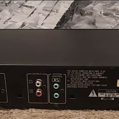 Kenwood Vintage Kenwood KT-59  Quartz Synthesizer AM/FM Stereo Tuner (1990) 90s image 5