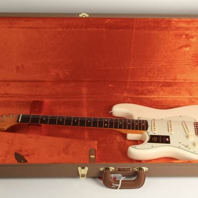 Fender American Vintage II 1961 Stratocaster Left-Hand Rosewood Fingerboard Olympic White V25751 image 12