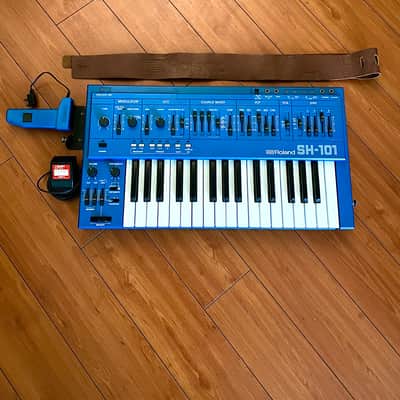 Roland SH-101 32-Key Monophonic Synthesizer 1982 - 1986 - Blue