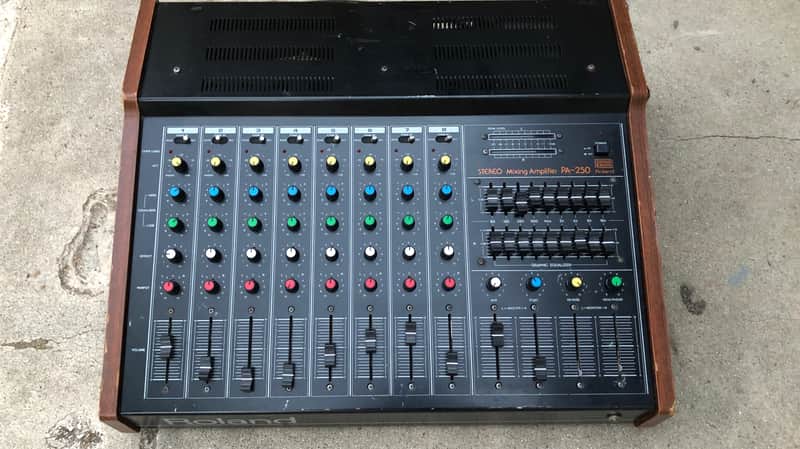 Roland PA-250 | Reverb