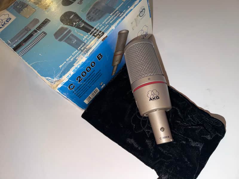 AKG C2000B