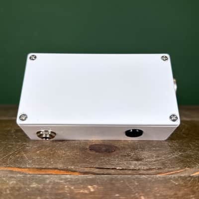 Pinstripe Pedals Clean DI Active Direct Box image 3