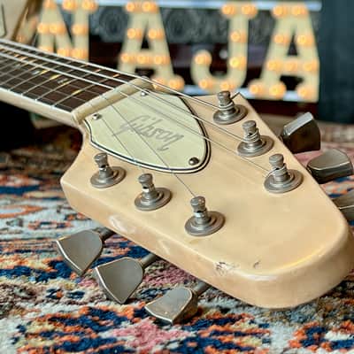 1982 Gibson Flying V Alpine White image 3