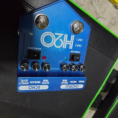 Visual Sound H2O Liquid Chorus & Echo Pedal image 4