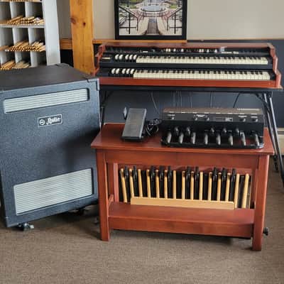Hammond XK-3 System with XK-3c, XLK-3, XPK Pedal, XPK-100 Mini Pedalboard, EXP-100F and Leslie Model 3300* Red Walnut image 2