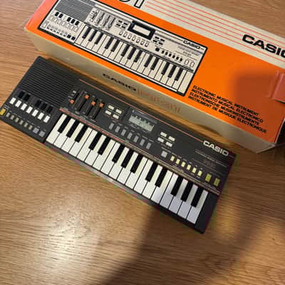 Casio PT-31 31-Key Mini Synthesizer | Reverb Canada