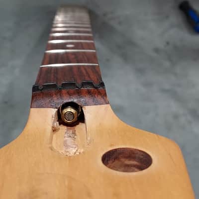 Peavey Foundation Neck 1992-warped image 11