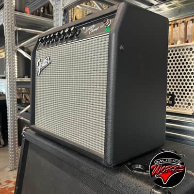 Fender   Superchamp X2 Combo image 3