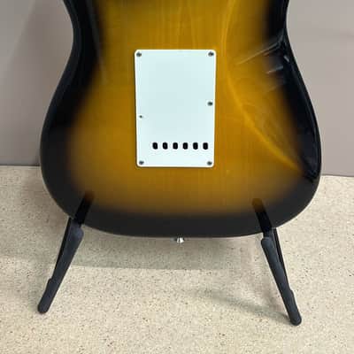 FENDER JV Modified ’50s Stratocaster HSS 2 - Color Sunburst (Made in Japan) - W/bag image 11