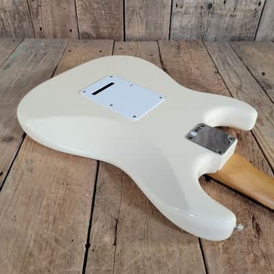 Fender Vintera Stratocaster 60's Mod 2020 w/ Gig Bag - Olympic White image 16