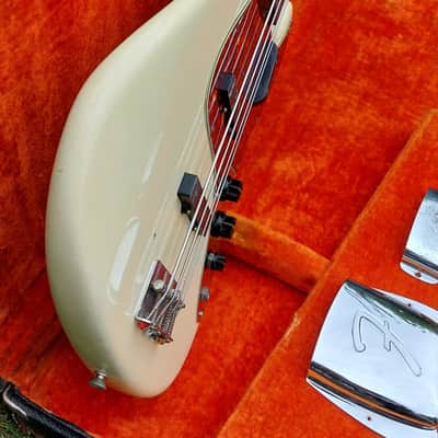 Fender Jazz Bass L-series 1965 - Olympic white refin image 18