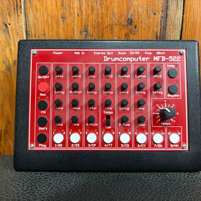 MFB 522 2010s - Red image 1