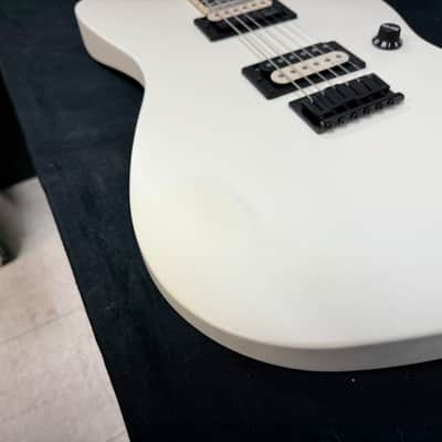 Used Fender JIM ROOT Signature JAZZMASTER V4 Ebony Polar White Electric Guitar with Original Case image 23