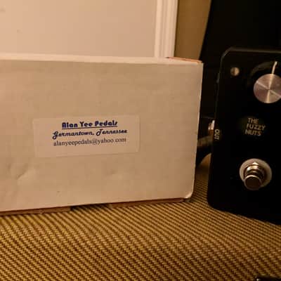 Alan Yee Fuzzy Nuts (Super RARE!) Fuzz / Overdrive Pedal w/ Box image 8